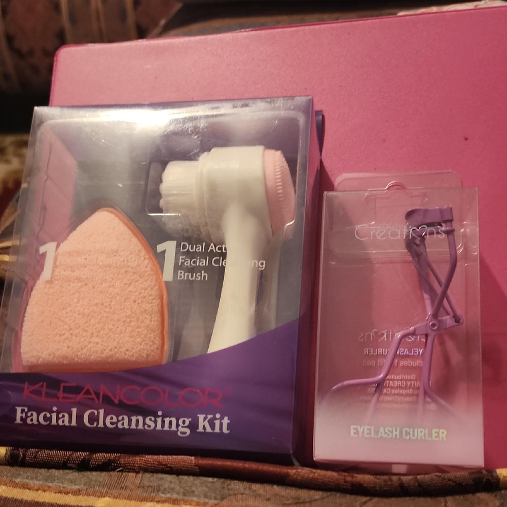 Kleancolor Facial Cleansing Kit and Eyelash Curler Set